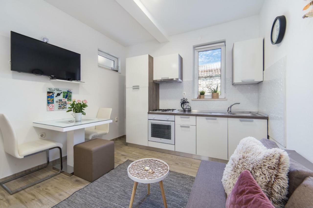Studio Apartment Finta Rogotin Εξωτερικό φωτογραφία