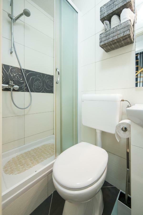 Studio Apartment Finta Rogotin Εξωτερικό φωτογραφία